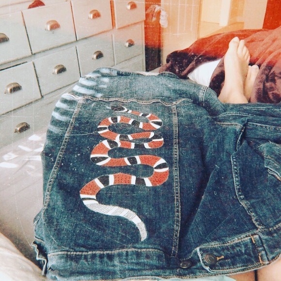 Aeropostale Hand Painted corn snake denim jacket - Picture 2 of 4